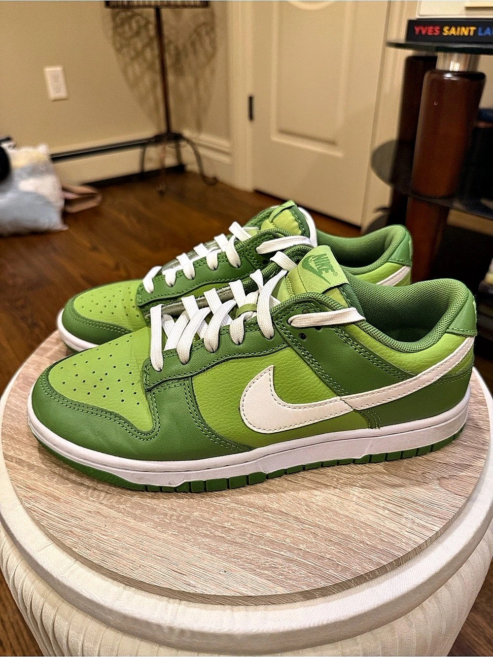 Nike Dunk Low Sneakers in Green & White Like New